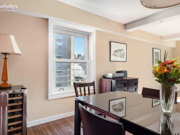 501 East 79th Street image 4 of 18