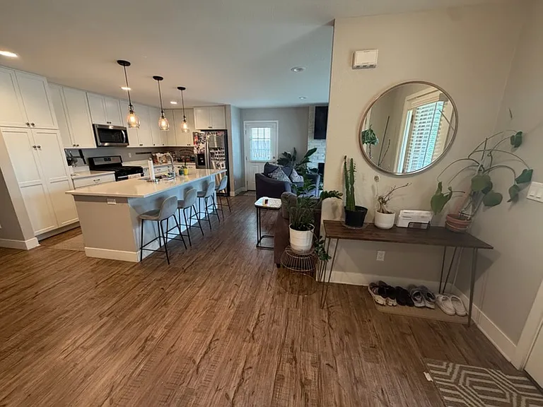 4565 W Custer Pl — Photo 2