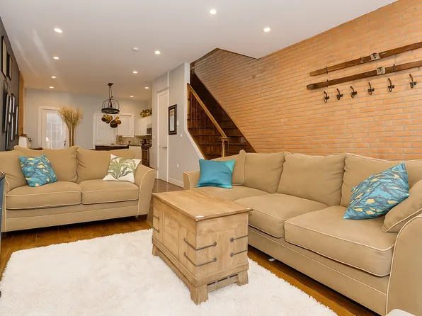 544 Lexington Avenue image 3 of 11