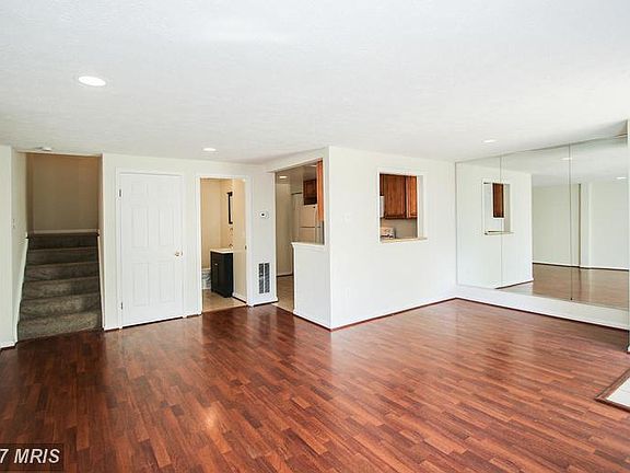 4th image of 13239 Whitechurch Cir