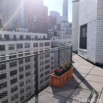 Rented by Mirador Real Estate | media 28