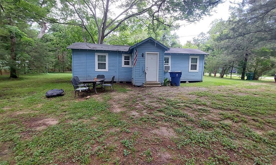 1st image of 25 Cypress Ct #25