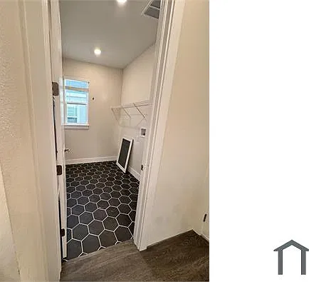 5 bed, 2538 sqft, $4,899 — Photo 3