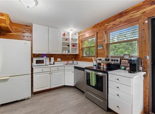 805 County Road 309, Eureka Springs, AR 72632