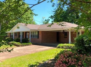 1203 Bienville St, Tupelo, MS 38801