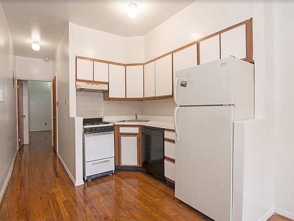 4th image of 1363 Nostrand Ave APT 1R