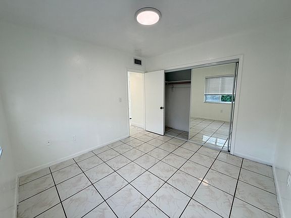 5th image of 1860 SW 22nd St #8