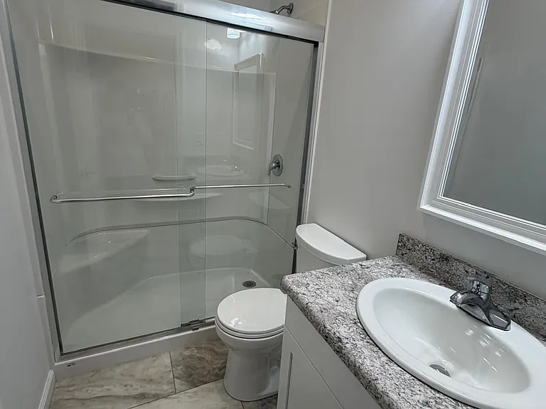 337 Main St #4 — Photo 3