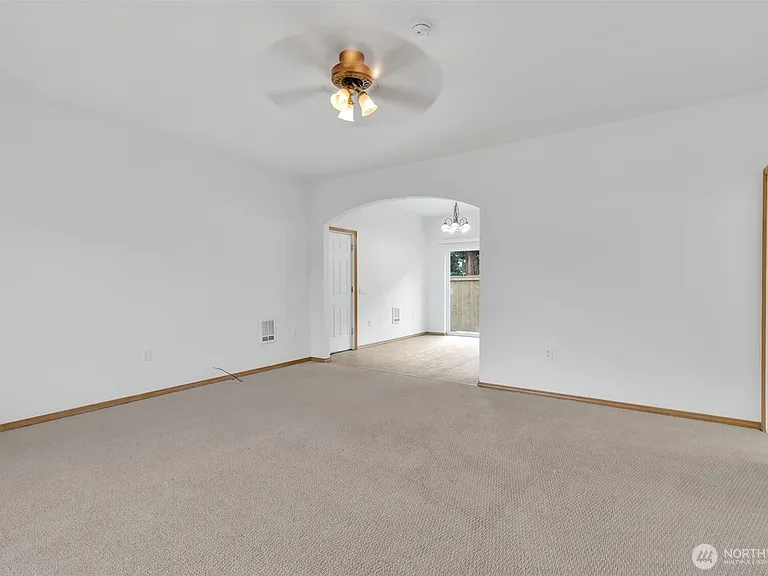713 3rd Ave S — Photo 3