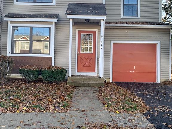 2nd image of 919 Noddymill Ln E