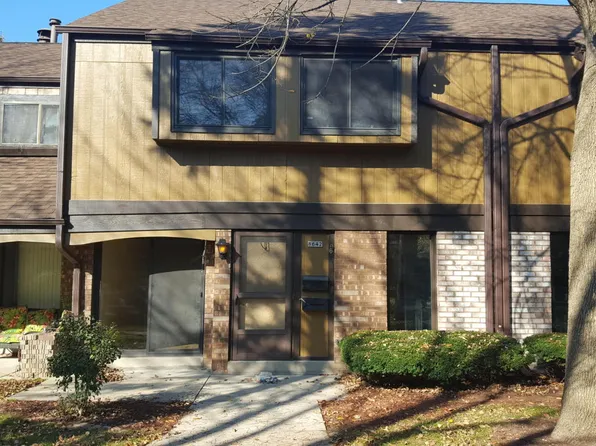 8642 N Servite Dr #8642, Milwaukee, WI 53223