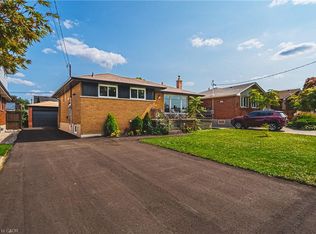 131 Welbourn Dr, Hamilton, ON L9A 3N5