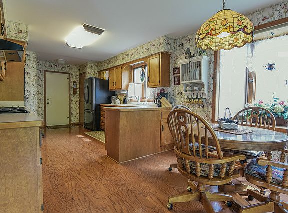 5th image of 856 Hearthstone Ct