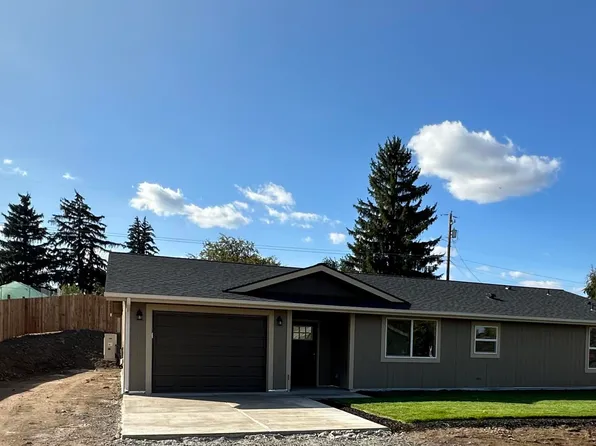 668 SE Glen St, Madras, OR 97741