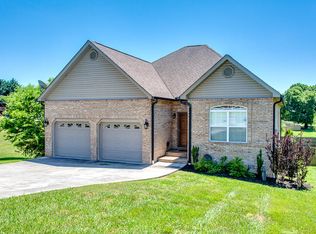 961 Springtime Trl, Seymour, TN 37865