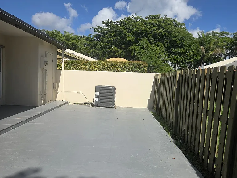 12549 SW 118th Ln — Photo 13