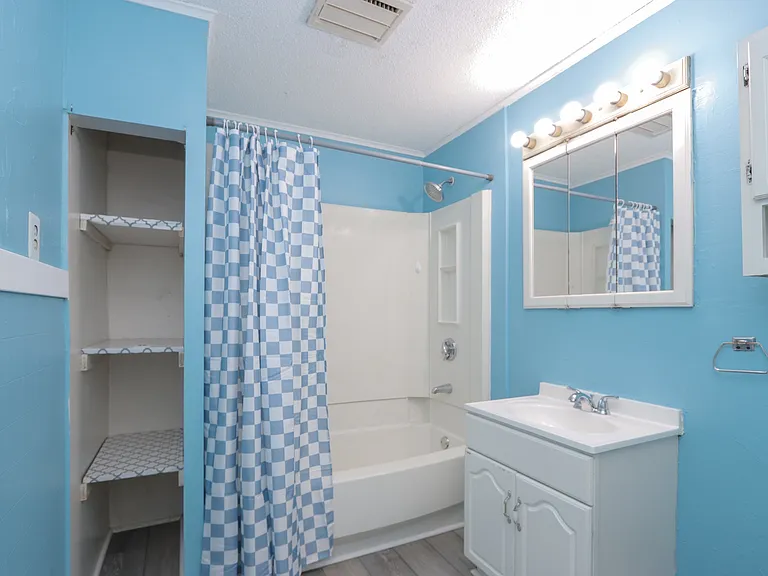 208 Prospect St #2 — Photo 45
