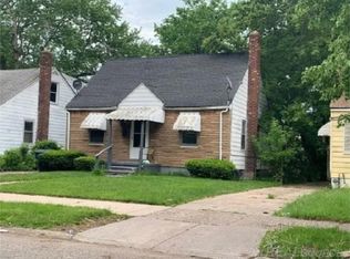 12414 Lansdowne St, Grosse Pointe, MI 48224