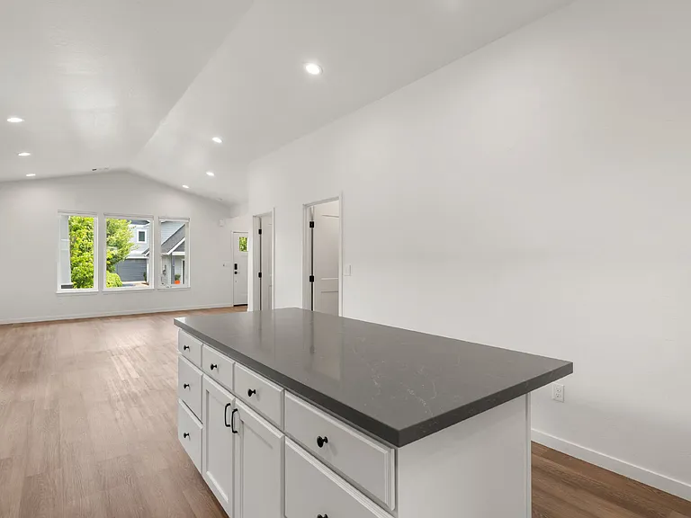 256 Rockfellow Pl — Photo 8