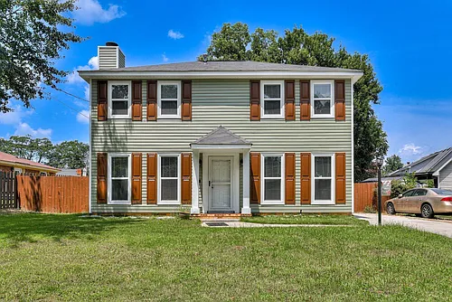 2211 Pleasant Dr Photo 1