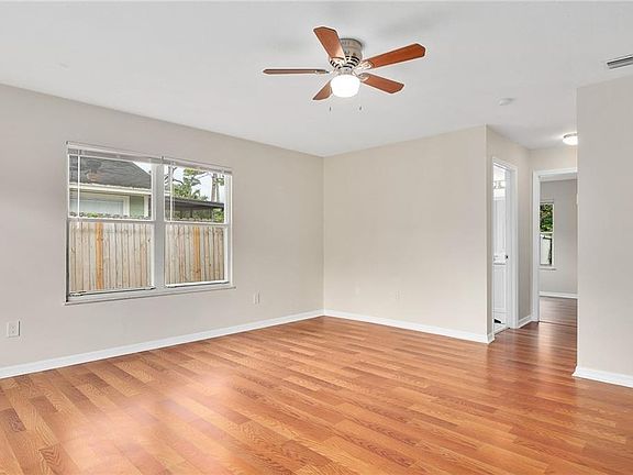 3rd image of 3176 1st St