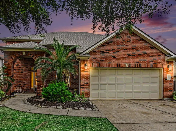 4112 S Meridian Greens Dr, Dickinson, TX 77539