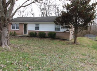 709 Lakeview Ave, La Grange, KY 40031