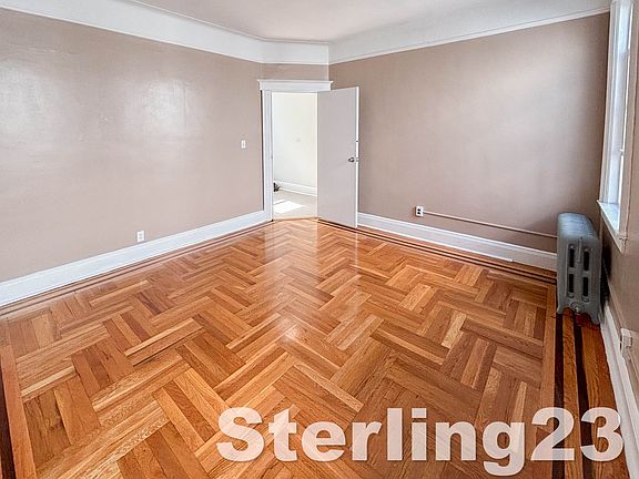 4th image of 34-54 9th St #2R