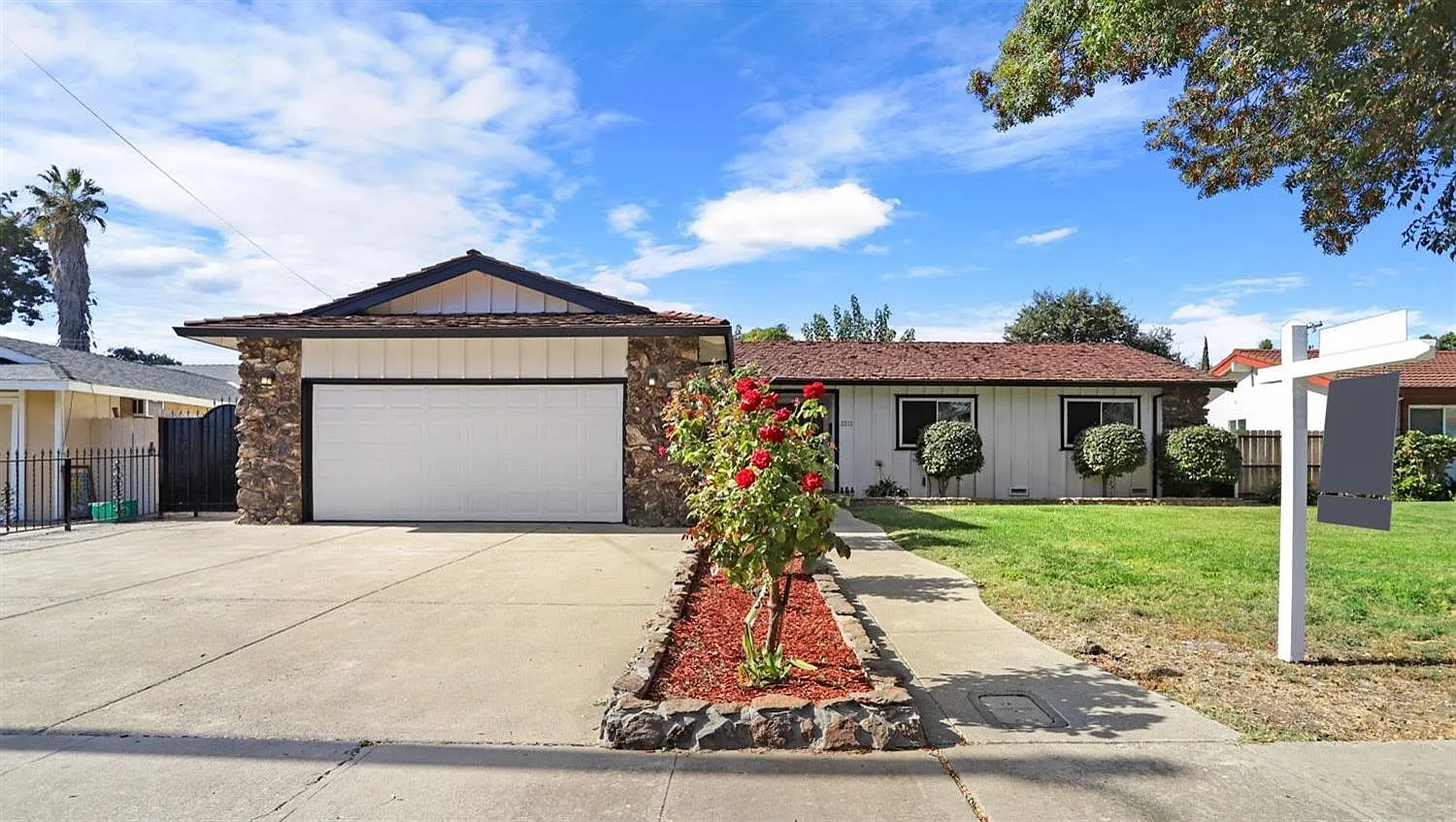 2313 Oregon Avenue photo 1