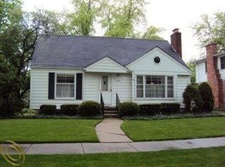 10755 Elgin Ave, Huntington Woods, MI