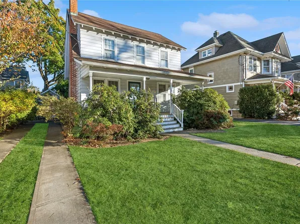 67 Powell Avenue, Rockville Centre, NY 11570