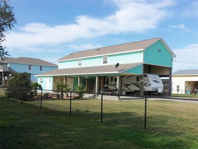 930 West Ln, Crystal Beach, TX, 77650
