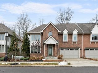 38 Ashbourne Dr, Westlake, OH 44145