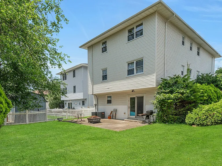 726 Saddle River Rd #2 — Photo 33