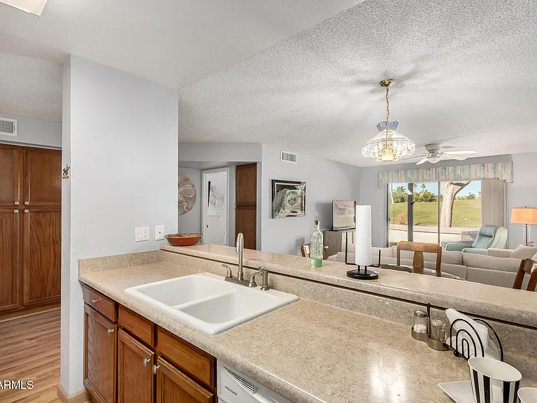 9264 W Morrow Dr — Photo 11