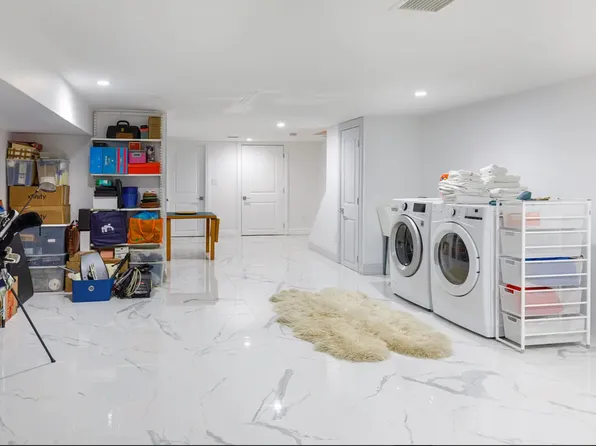 1324 Jefferson Avenue image 14 of 14