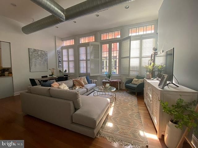 1st image of 6 Strawberry St #1
