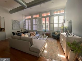 6 Strawberry St #1, Philadelphia, PA 19106