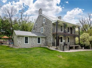 1705 Coal Yard Rd, Bethlehem, PA 18015