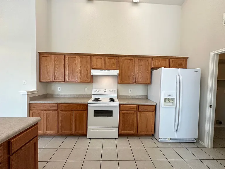 4700 Sydney Harbour Ct — Photo 13