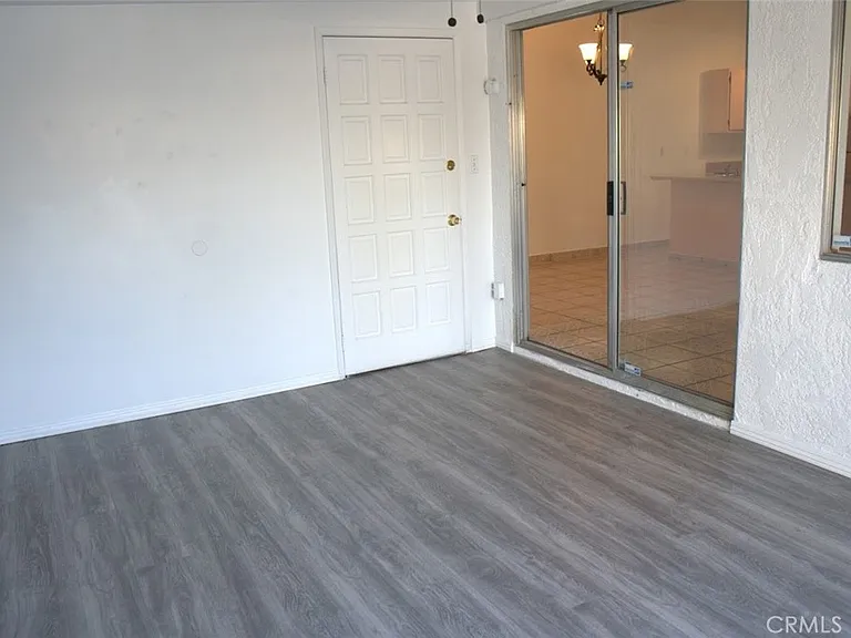 4210 Aero Ln — Photo 9