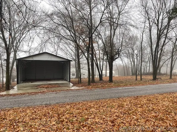 32145 E 738th Rd, Wagoner, OK 74467