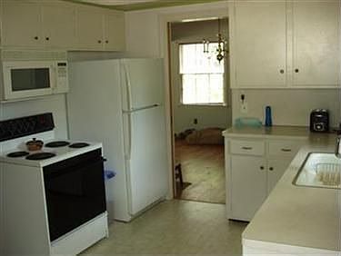 5th image of 4040 Princeton Blvd