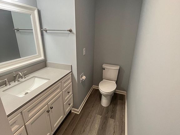 4th image of 128 McDaniel St #B