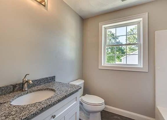 Common bath on second floor with bathtub