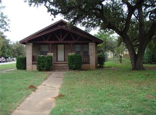 1206 Avenue G, Cisco, TX 76437