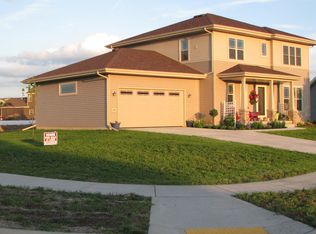 6988 Heirloom Drive, Windsor Deforest, WI 53532