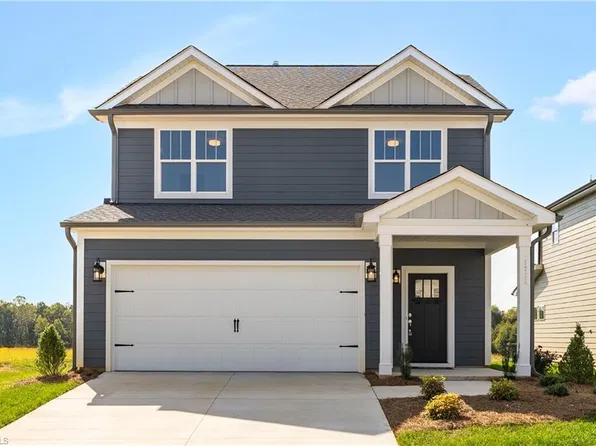 1715 Creekline Dr, Kernersville, NC 27284