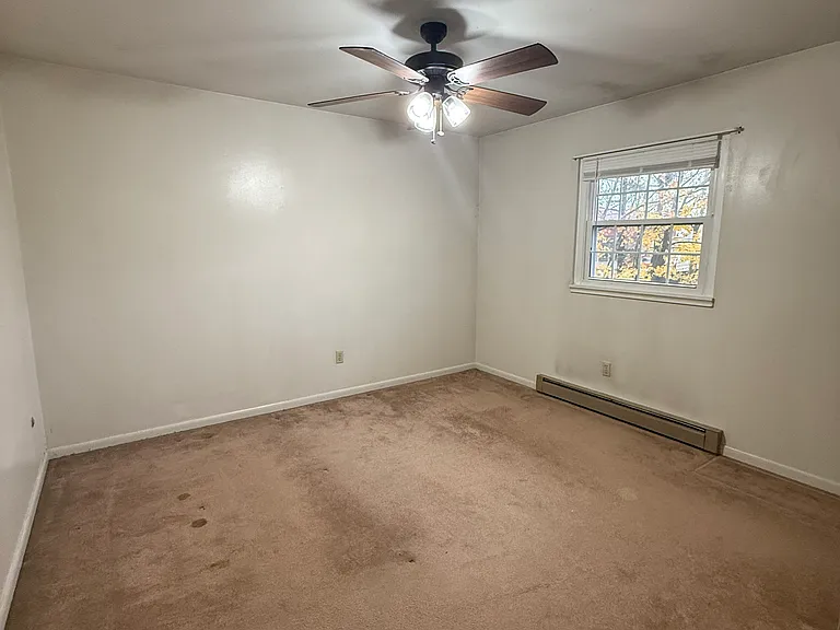 424 S Wolf Creek St #8 — Photo 7