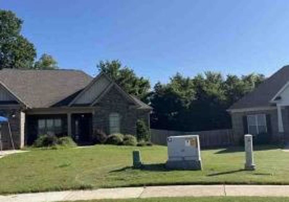 2nd image of 231 Poplar Glen Dr